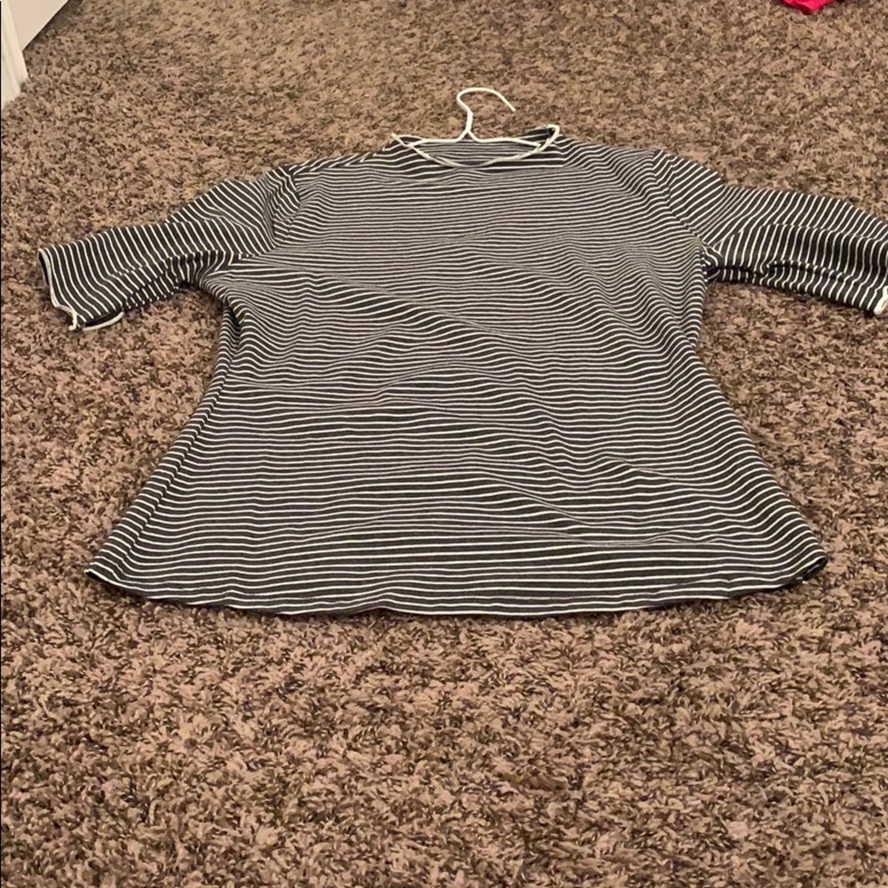 Short Sleeve Mock Neck Top - Picture 5 of 5